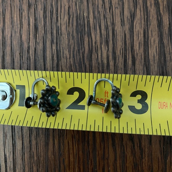 Vintage screw-back genuine silver & turquoise earrings (Civil War era) - Picture 4 of 7